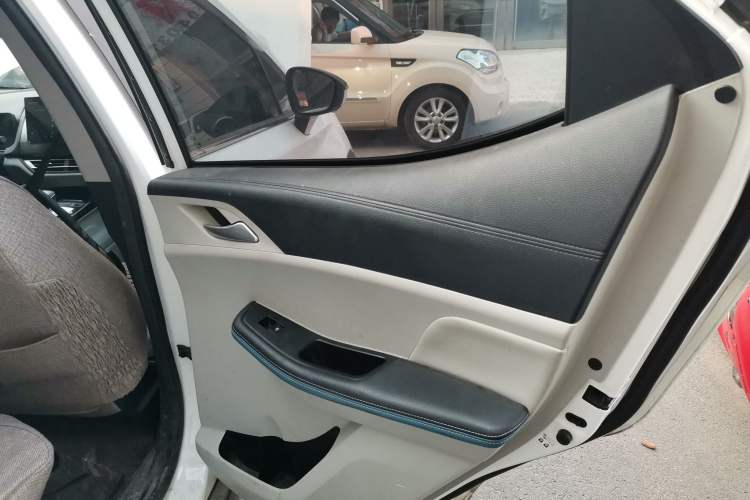 Used BYD Yuan Pro 2023 401 km Deluxe Version
