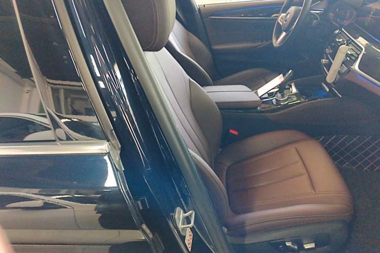 Used BMW 5 Series 2020 525Li M Sport Package