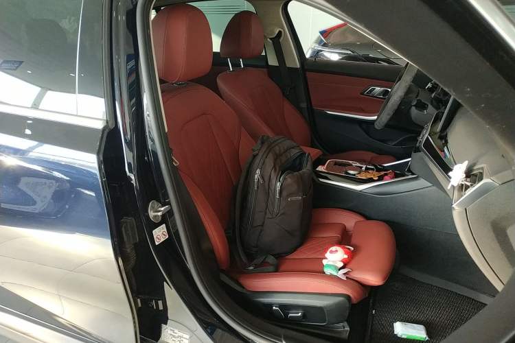 Used BMW i3 2024 eDrive 35 L
