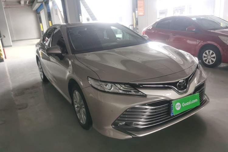 Used Toyota Camry 2019 Revised Version 2.0G Luxury Edition