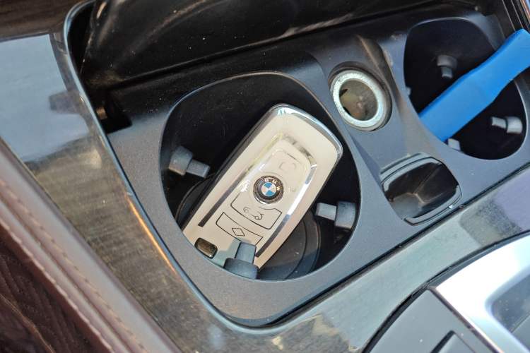 Used BMW 5 Series 2014 525Li Luxury Design Package
