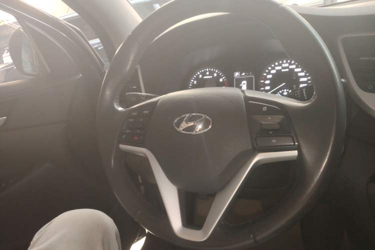 Used Hyundai Tucson 2015 1.6T Dual-Clutch Two-Wheel-Drive Smart Model