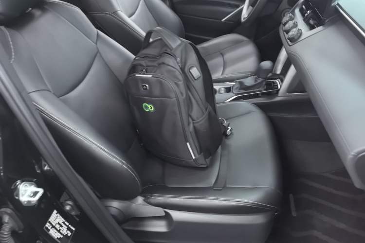 Used Toyota Corolla Cross 2023 2.0L Pioneer Edition
