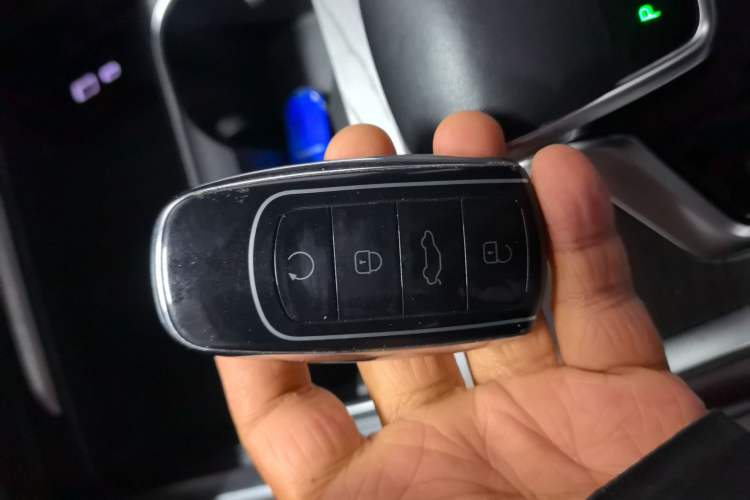 Used Chery Tiggo 8 PRO 2022 390T Two-Wheel Drive Vast Edition 5 Seats
