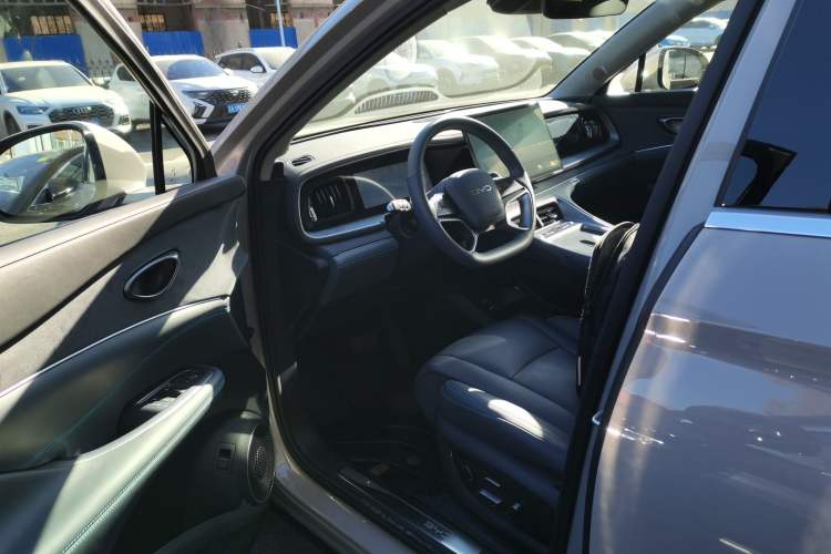 Used BYD Sealion 07 DM-i 2025 150 Flagship+ Edition
