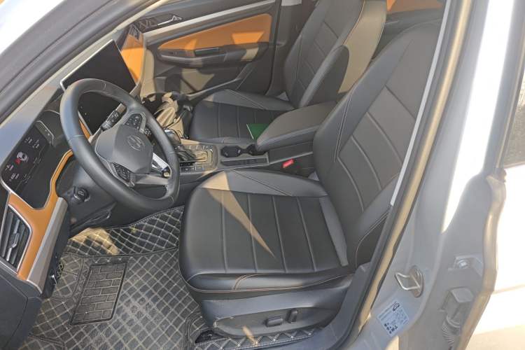 Used Volkswagen Bora 2023 200TSI DSG SmartDrive PRO Edition
