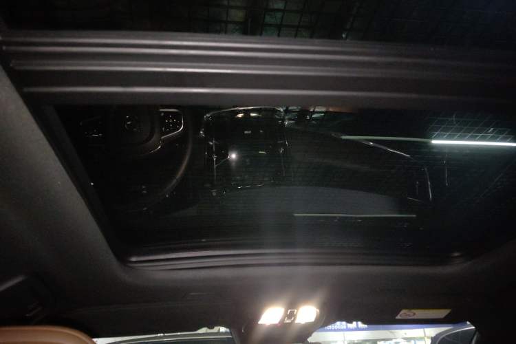 Used Volvo S90 2025 B5 Zhiyuan Luxury Edition
