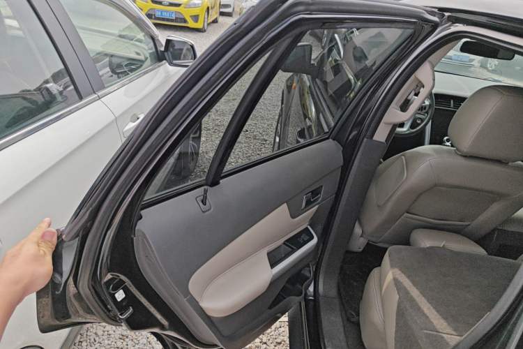 Used Ford Edge 2012 2.0T Elite Sunroof Edition
