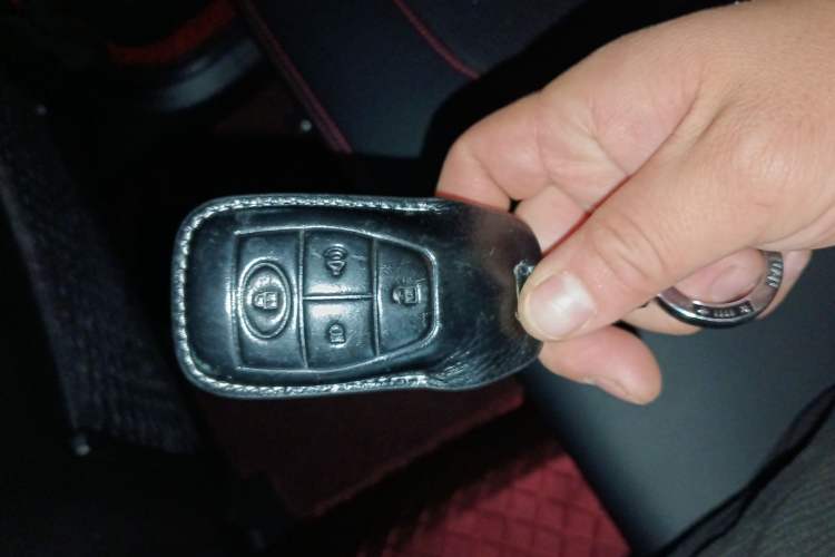 Used  BJ40 2024 2.0D Blade Hero Glory Edition
