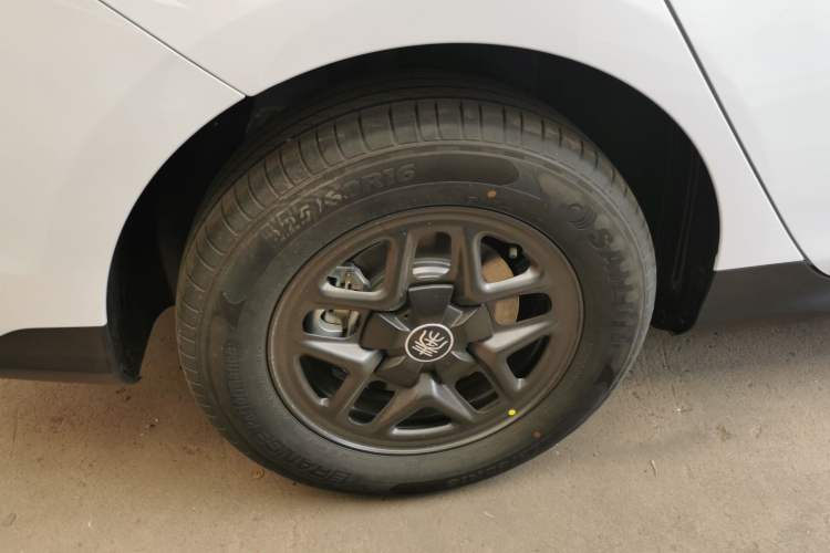 Used BYD Qin PLUS 2025 DM-i Smart Drive 55KM Leading Model
