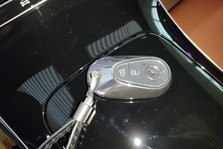 Used Mercedes-Benz GLC 2023 Refreshed GLC 300 L 4MATIC Luxury Version 7 Seats
