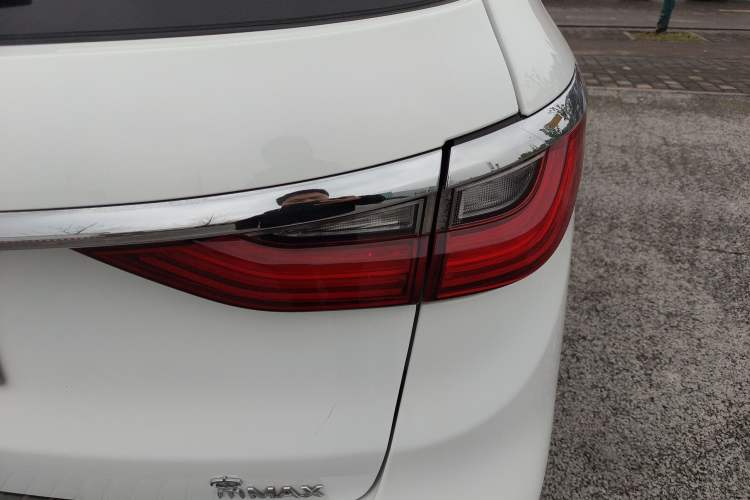 Used BYD Song MAX 2018 1.5T Automatic Smart Connect Elite Model with 6 Seats
