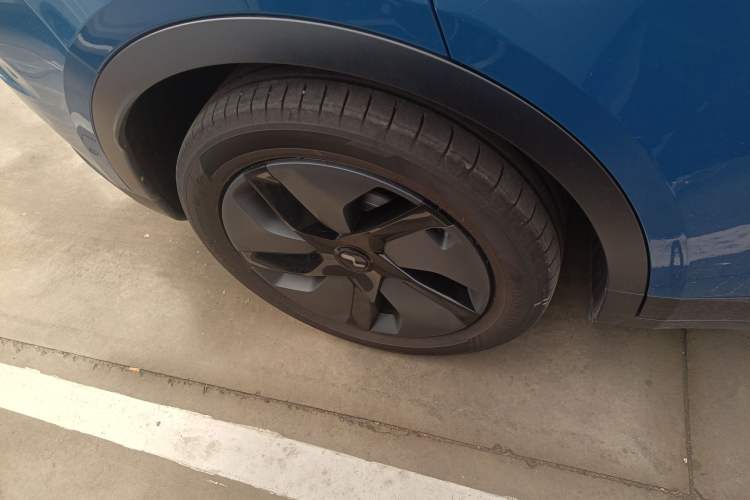 Used ONVO L60 2024 60 kWh Rear-Drive Version
