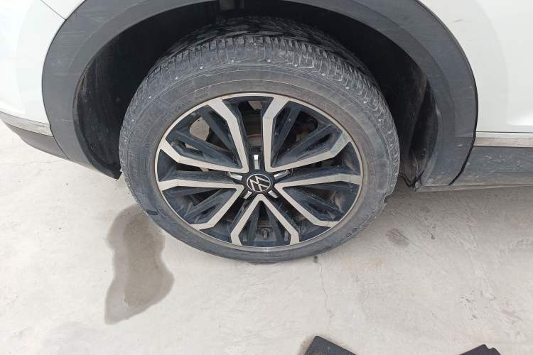 Used Volkswagen T-ROC 2021 280TSI DSG Two-Wheel Drive Comfort Connect Edition