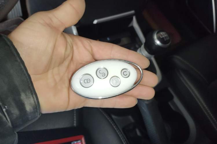 Used BYD Song MAX 2017 1.5T Manual Smart Connect Luxury 7-Seater
