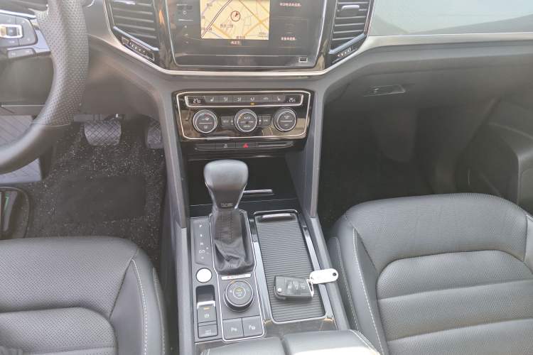 Used Volkswagen Teramont 2020 Revised Version 530 V6 Four-Wheel Drive Luxury Edition
