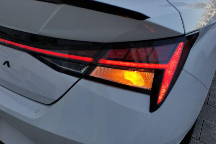 Used Hyundai Elantra 2022 1.5L CVT LUX Prestige Edition