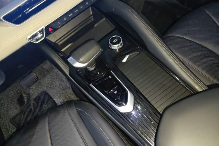 Used Geely Auto Monjaro L 2023 2.0TD High-Power Automatic Two-Wheel Drive Flagship Version
