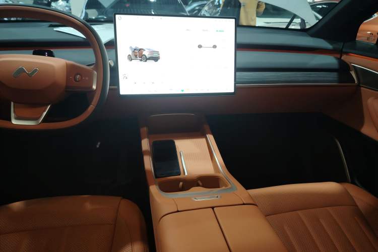 Used ONVO L60 2024 60 kWh Rear-Drive Version
