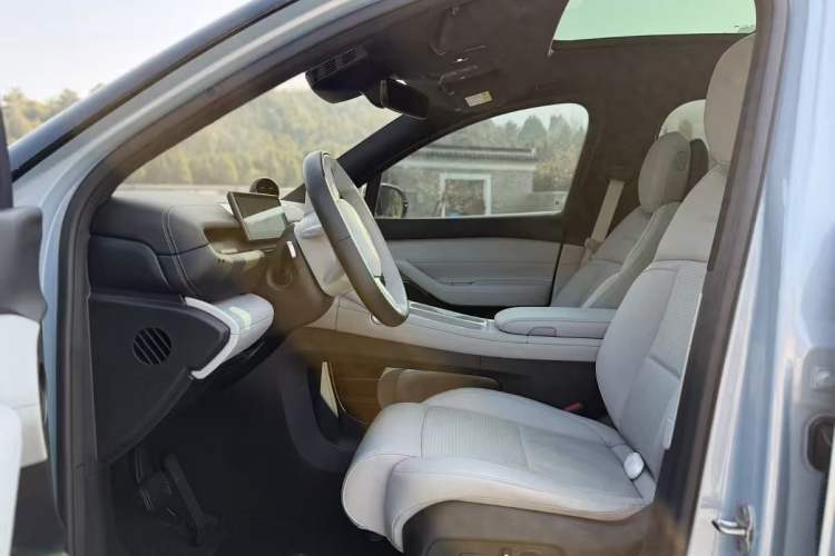 Used Nio ES6 2023 75 kWh
