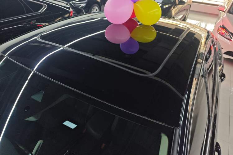 Used Volkswagen Passat 2025 Outstanding Model 380TSI Starry Dragon Glorious Edition
