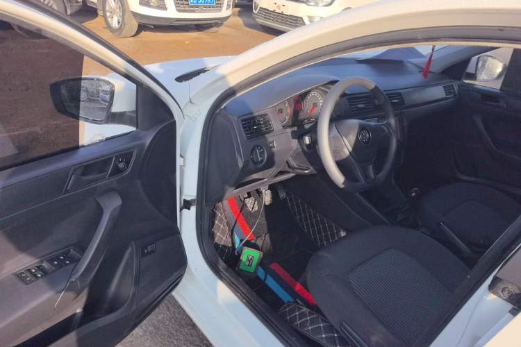 Used Volkswagen Santana 2016 1.4L Manual Fashion Edition