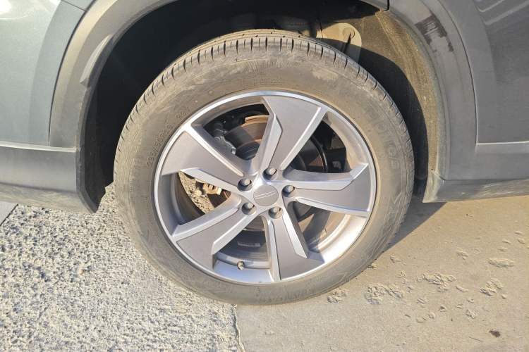 Used Geely Auto Haoyue L 2024 2.0T DCT Flagship Version
