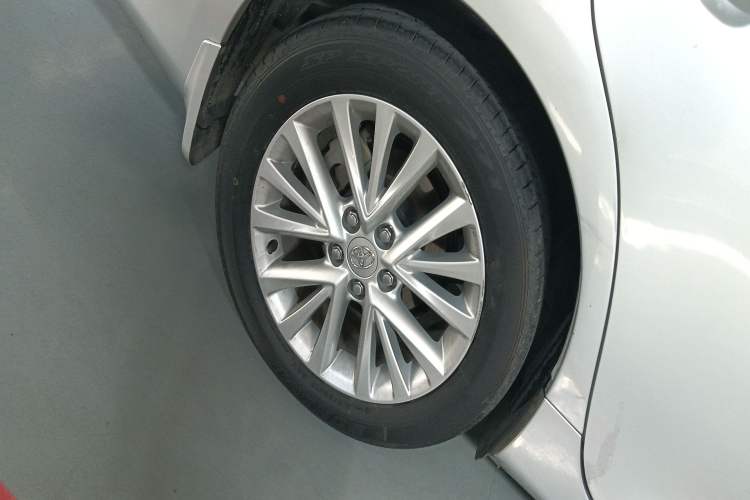 Used Toyota Camry 2015 2.5G Luxury Navigation Edition