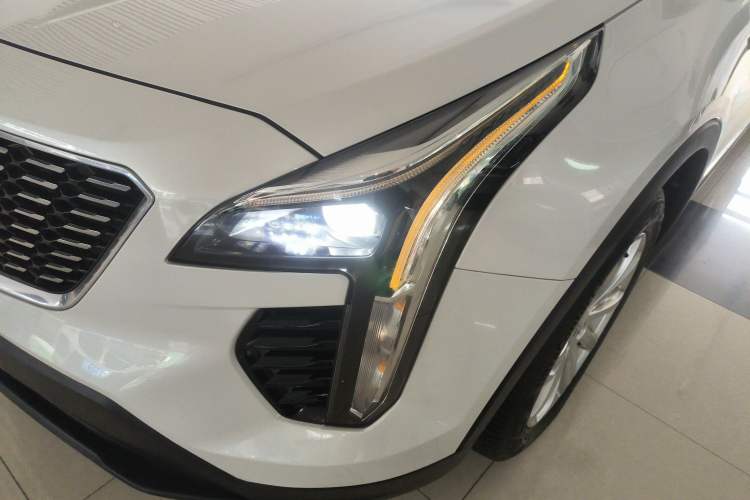 Used Cadillac XT4 2018 28T Two-Wheel Drive Tech Version