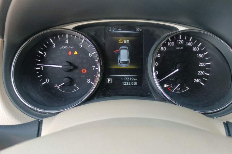 Used Nissan X-Trail 2015 2.0L CVT Comfort MAX Edition 2WD
