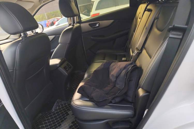 Used Dongfeng Fengon S560 2019 1.8L CVT Elite Model