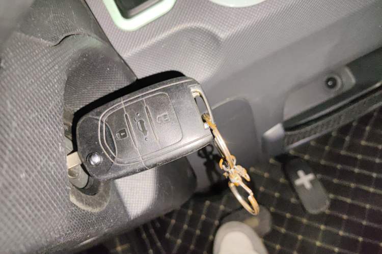 Used Wuling Hongguang MINIEV 2021 Macaron Premium Model – Lithium Iron Phosphate
