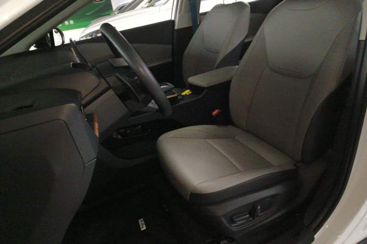 Used Toyota bZ3 2024 517 km Elite PRO