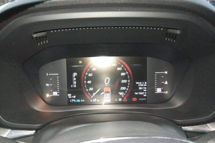 Used Volvo XC60 2019 T5 4x4 Smart Edition China VI Standard
