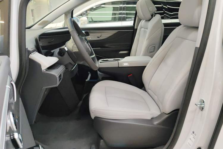 Used Buick GL8 2025 Lu Zun Deluxe Edition
