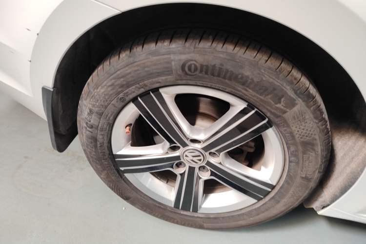 Used Volkswagen Lamando 2019 230TSI DSG Fashion Edition China VI