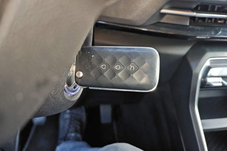 Used Wuling Asta 2021 1.5T Manual Starlight Edition
