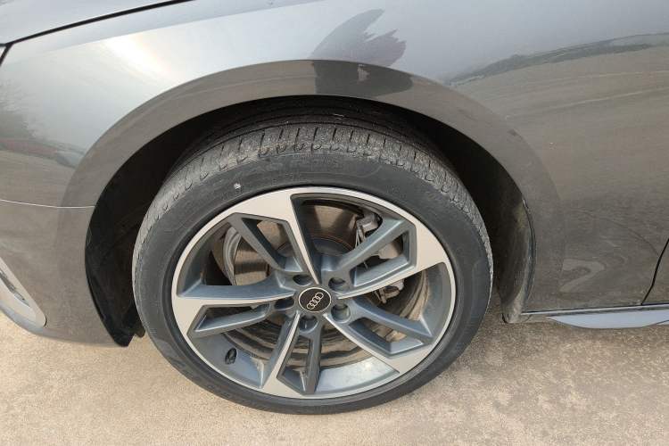 Used Audi A4L 2023 40 TFSI Fashion Dynamic Model
