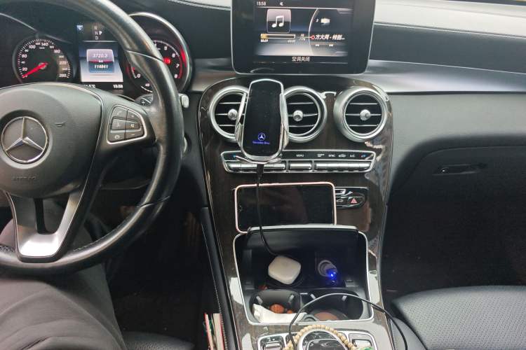 Used Mercedes-Benz GLC 2017 GLC 260 4MATIC Luxury Model
