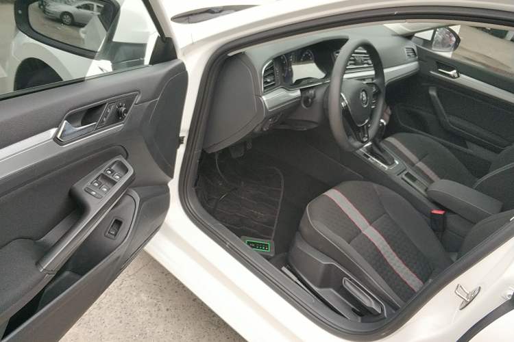 Used Volkswagen Lamando 2019 230TSI DSG Vision Edition China VI Standard
