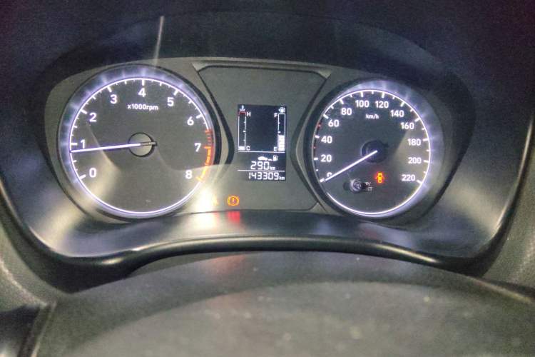 Used Hyundai Verna 2017 1.4L Manual Refreshed Version China V Standard