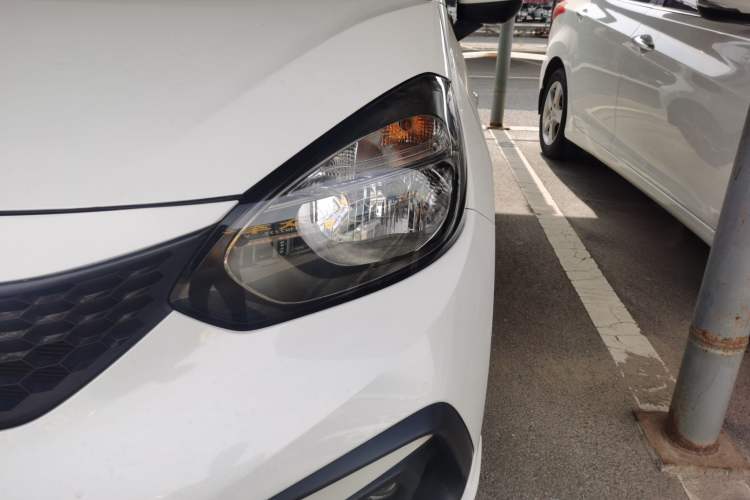 Used Honda Fit 2022 1.5L CVT Trendy Sunroof Edition
