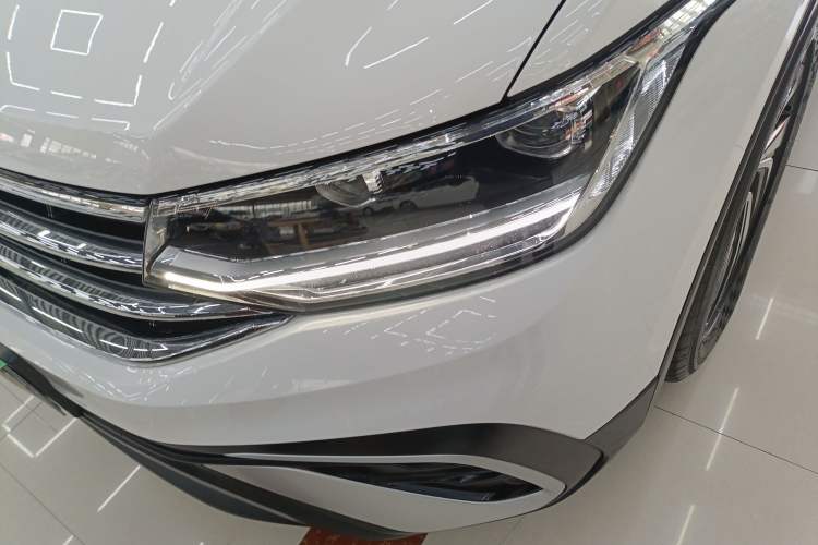 Used Volkswagen Tiguan L 2022 330TSI Automatic Two-Wheel Drive Smart Edition
