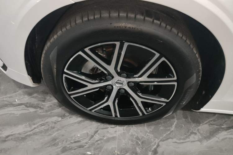 Used Volvo S60 2025 B4 Zhiyi Luxury Edition
