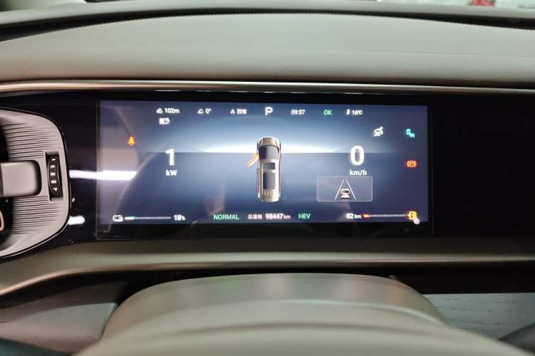 Used Denza D9 2022 DM-i 970 Four-Wheel Drive Prestige Model
