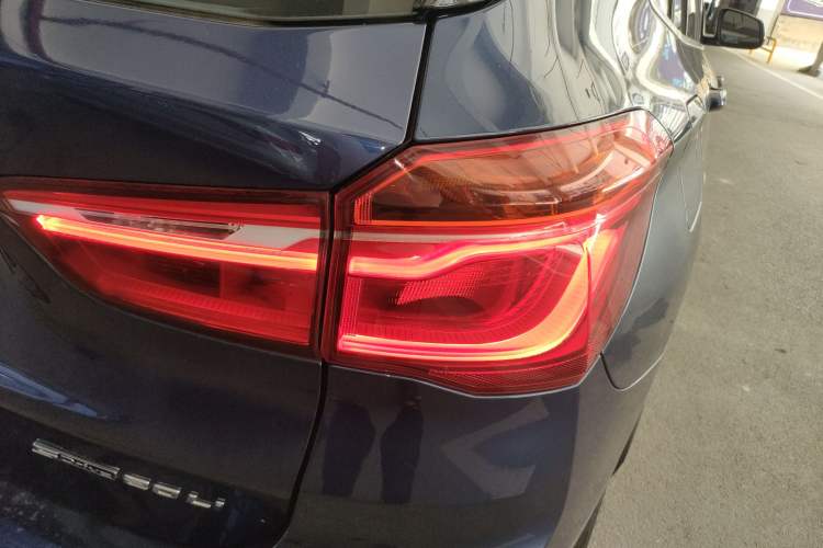 Used BMW X1 2019 sDrive20Li Leading Model