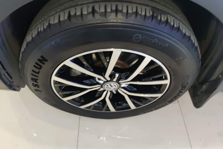 Used Volkswagen Tiguan L 2018 330TSI Automatic Two-Wheel Drive Luxury Edition
