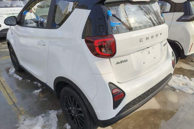 Used Chery Little Ant 2024 Refreshed Version Youth Edition 321 km Beloved Edition 29.23 kWh