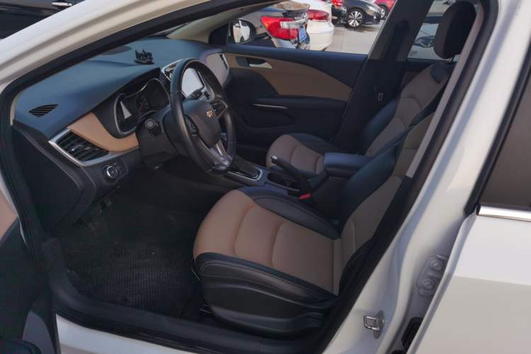 Used Chevrolet Monza 2022 320 Automatic Enjoyment Sunroof Version
