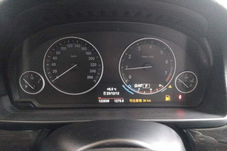 Used BMW 5 Series 2014 525Li Luxury Design Package
